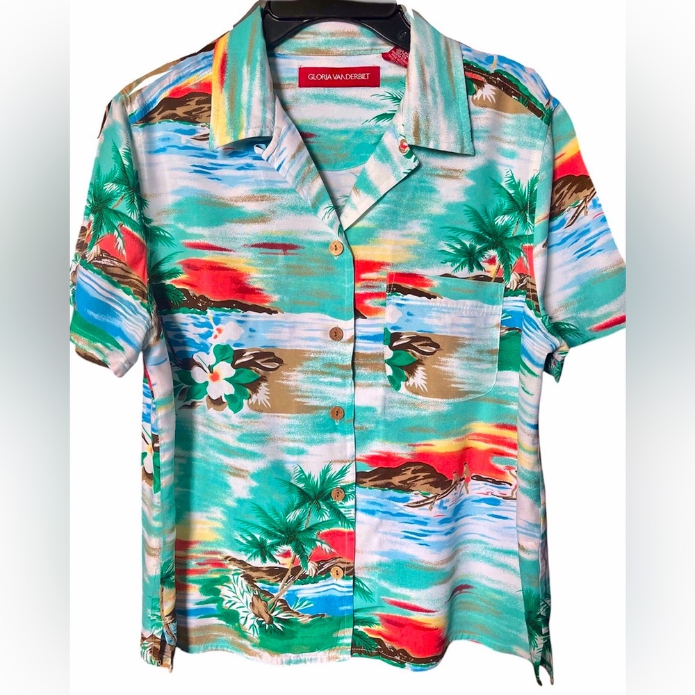Women’s Hawaiian Button Down Shirt